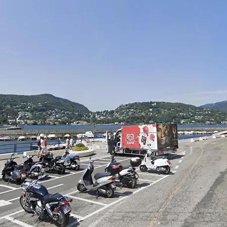 Esclusivo Fronte Lago, In Centro A Con Garage * كومو